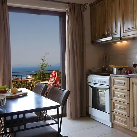 Aqua Terra Ena Villa Tsoukaladhes